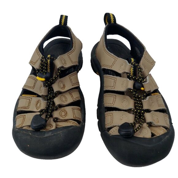 KEEN Youth Kids Size US 12  Sandals TAN Waterproof Water Shoes - Picture 1 of 7